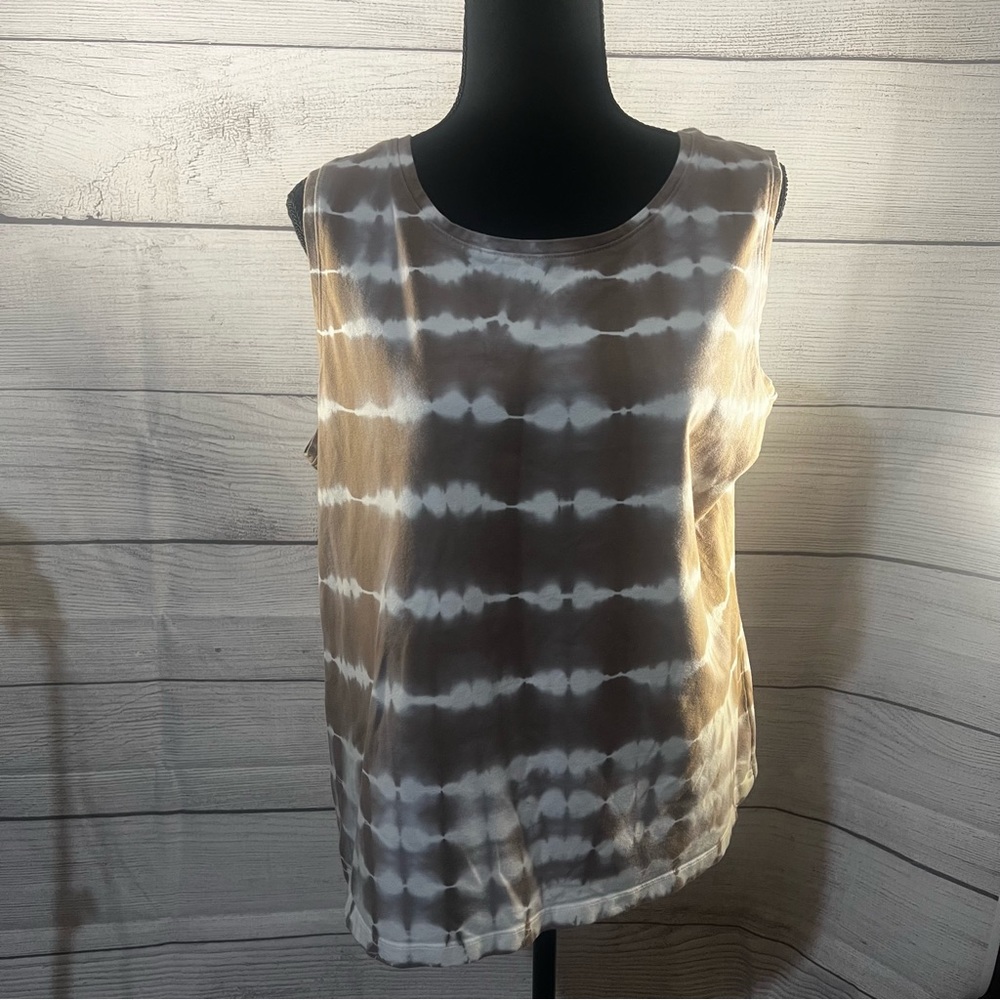 Zenergy by Chico’s Tie-Dye Beige Tank Top